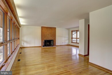 8678 Reservoir Rd, Fulton, MD 20759 - photo 7