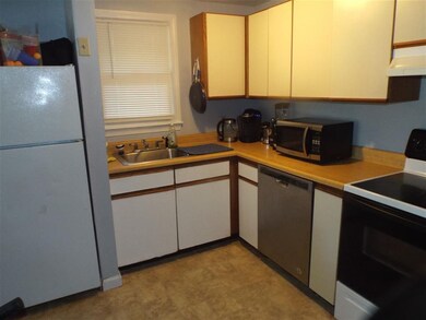 8 Plaza Village Rd, Plymouth, NH 03264 - photo 3