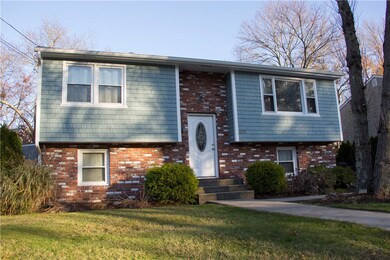 170 Lockwood St, West Warwick, RI 02893 - photo 2