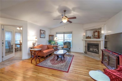 21702 W 119th Terrace unit 1101, Olathe, KS 66061 - photo 5