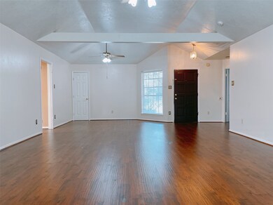 7706 Hudson Oaks Dr, Houston, TX 77095 - photo 4