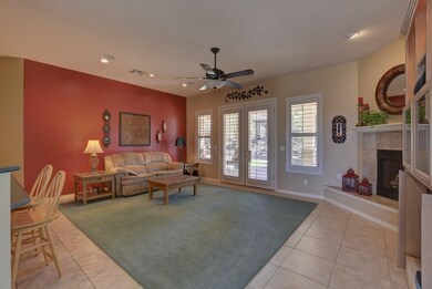 005_Living Room