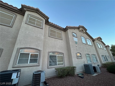 5415 W Harmon Ave unit 1022, Las Vegas, NV 89103 - photo 2