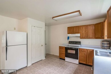 712A Tritapoe Dr, Knoxville, MD 21758 - photo 4