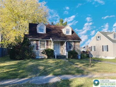 332 Cedar Rd, Hellertown, PA 18055 - photo 6