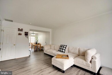 1740 Grover Glen Ct, Woodbridge, VA 22192 - photo 2