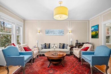 9 Colbourne Crescent unit 1, Brookline, MA 02445 - photo 4