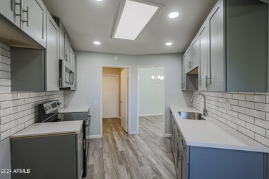 17267 N 105th Ave, Sun City, AZ 85373 - photo 4