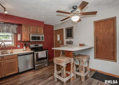 3002 W 63rd St, Davenport, IA 52806 - photo 6