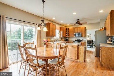 6902 Elon Dr, Fredericksburg, VA 22407 - photo 5