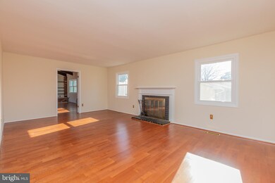 12107 Rockledge Dr, Bowie, MD 20715 - photo 7