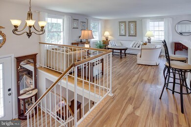 13138 Melville Ln, Fairfax, VA 22033 - photo 7