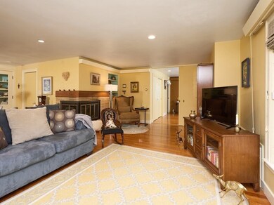 388 Salisbury St, Holden, MA 01520 - photo 5