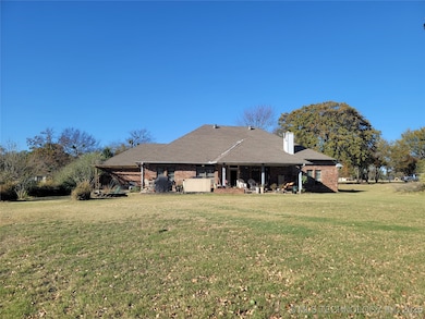 158 N Spinnaker Run, Stigler, OK 74462 - photo 2