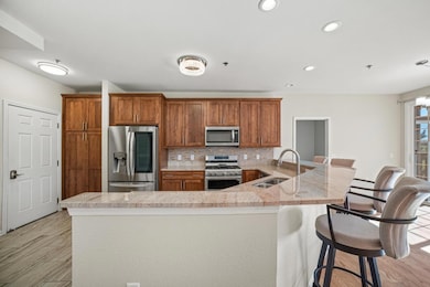 9227 S 51st St unit 204, Franklin, WI 53132 - photo 5