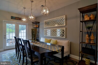 22866 Glacier Lily Dr, Clarksburg, MD 20871 - photo 5