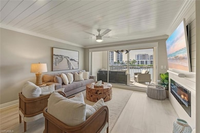 9103 Vanderbilt Dr unit 2, Naples, FL 34108 - photo 6