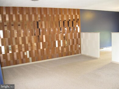 6240 Huntingdon St, Harrisburg, PA 17111 - photo 2