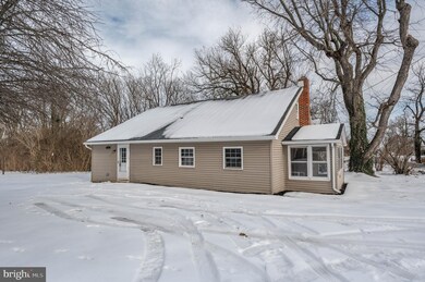 97 Giles Mill Rd, Bunker Hill, WV 25413 - photo 4