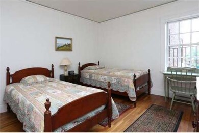 983 Memorial Dr unit 202, Cambridge, MA 02138 - photo 6