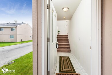 2938 Wind Chase Court-large-005-19-Entry