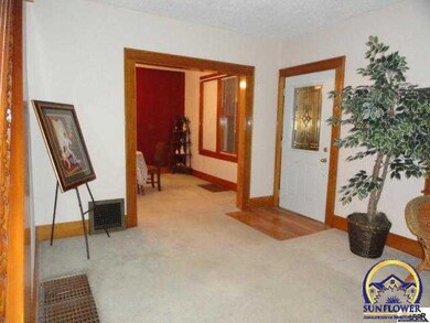 1291 SW MacVicar Ave, Topeka, KS 66604 - photo 4