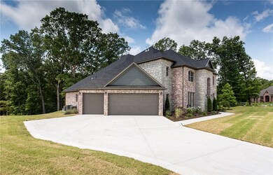 1454 Le Chesnay Dr, Centerton, AR 72719 - photo 4