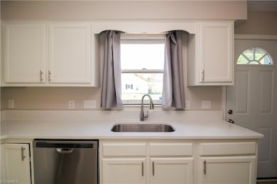 2101 Owens St, Greensboro, NC 27405 - photo 6