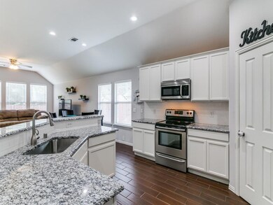 225 Shadybrook Dr, Wylie, TX 75098 - photo 4