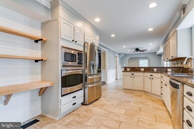 13147 Maltese Ln, Fairfax, VA 22033 - photo 6