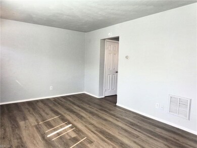 1625 W Pembroke Ave unit 22, Hampton, VA 23661 - photo 6