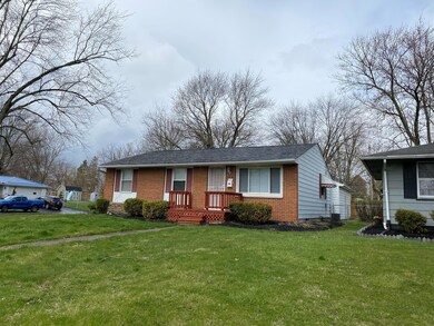 03 - Exterior Front - 3