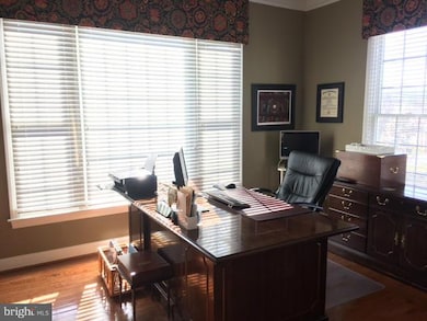 19442 Valleybrook Ln, Leesburg, VA 20175 - photo 7