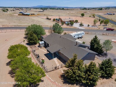 25620 N Cabernet Ln, Paulden, AZ 86334 - photo 2