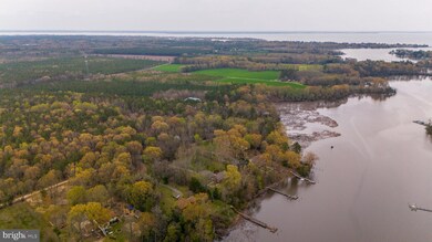 444 Swan Point Ln, Colonial Beach, VA 22443 - photo 7