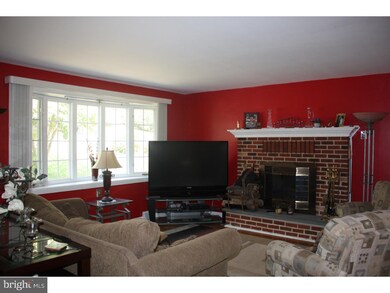 4944 Jackson Dr, Brookhaven, PA 19015 - photo 2