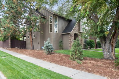109 SW Taft Ave, Bend, OR 97702 - photo 4