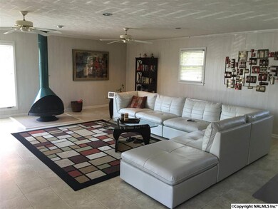 103 Sherwood Dr, Rainbow City, AL 35906 - photo 2