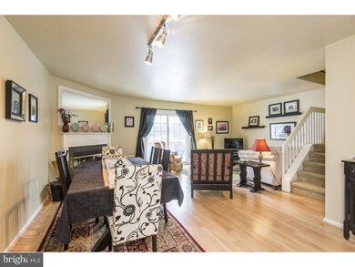 3901 Quaker Ct, North Wales, PA 19454 - photo 4