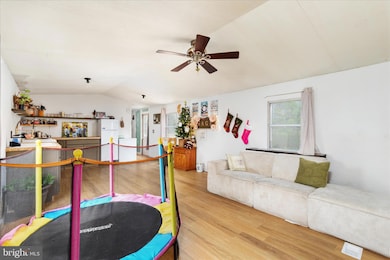 985 Waugh Rd, Berkeley Springs, WV 25411 - photo 5