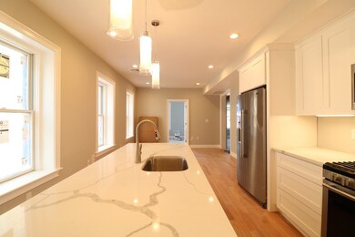 422 Hanover St unit 5, Boston, MA 02113 - photo 3