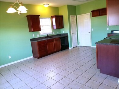 Eat-in kitchen