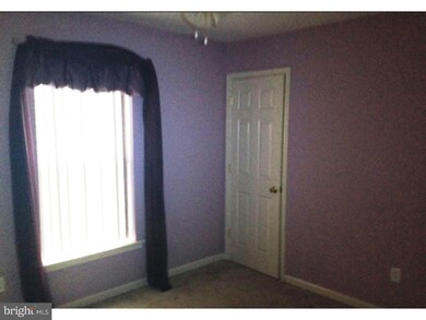 147 W Harmony Dr, Pottstown, PA 19464 - photo 4