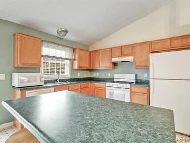 613 Norman Dr, Ruther Glen, VA 22546 - photo 4