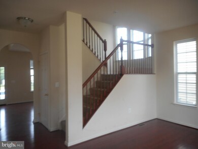 10387 Stewards Chance Ln, White Plains, MD 20695 - photo 3