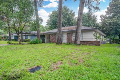 5038 Viking Dr, Houston, TX 77092 - photo 3