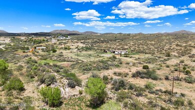 11809 E Hackberry Mine Rd, Mayer, AZ 86333 - photo 6