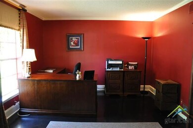 401 401 Brookwood Dr, Tyler, TX 75701 - photo 7