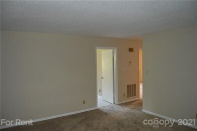 221 Kelly St, Statesville, NC 28677 - photo 3