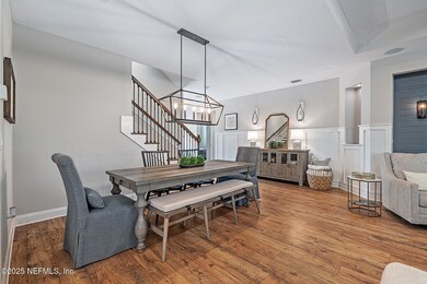 213_S_Coopers_Hawk_Way-11